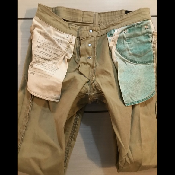 Levi’s jeans in Used Condition, please see pictures for description - Picture 3 of 7
